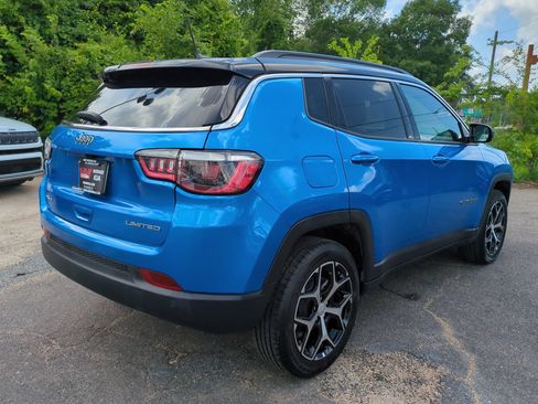 Used 2024 Jeep Compass Limited AWD/4WD image 5