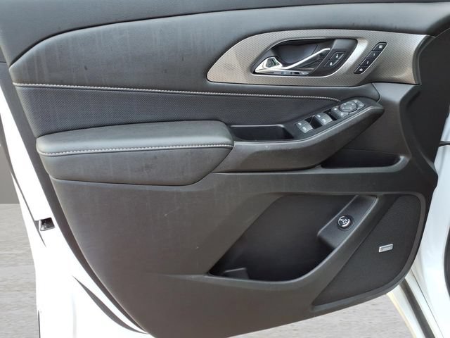 Used 2023 Chevrolet Traverse Premier AWD/4WD image 17