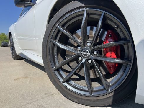 Certified 2024 Nissan Z Performance w/ Floor Mat Package image 6