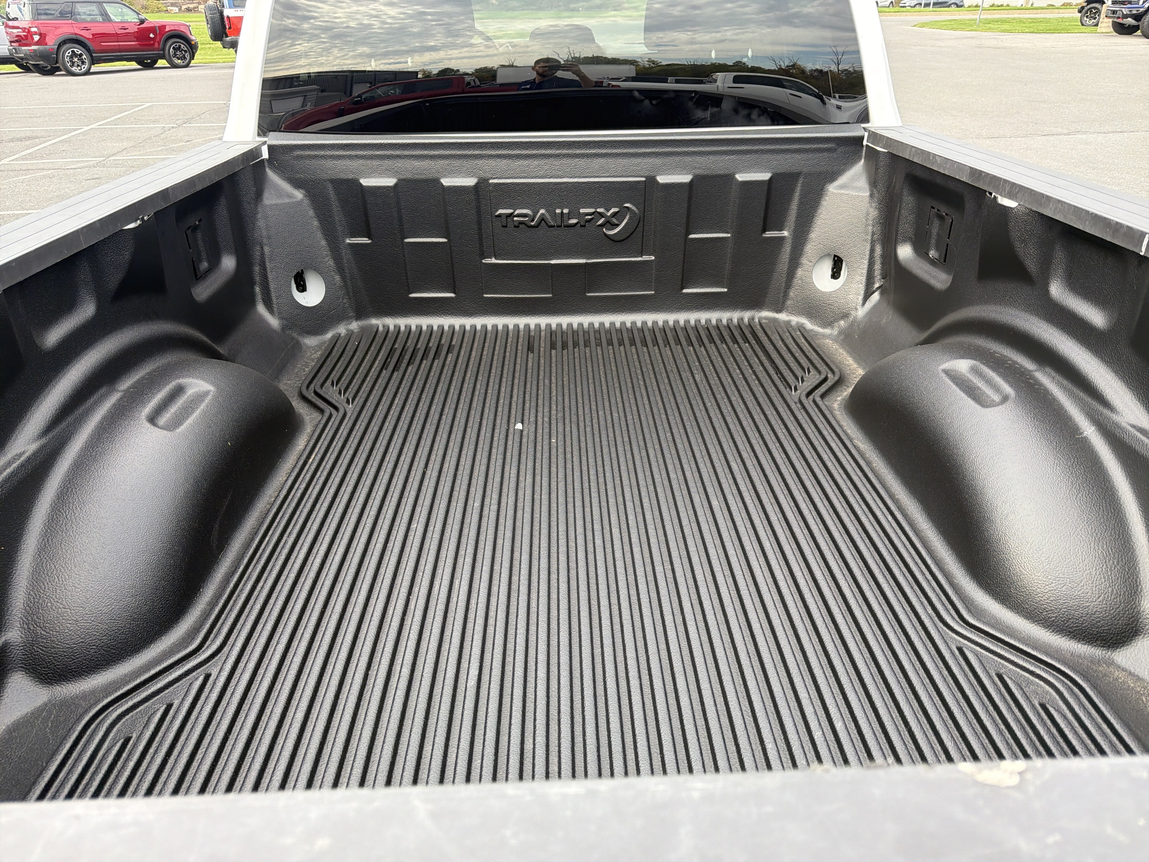 Certified 2025 Ford F250 XLT AWD/4WD image 5
