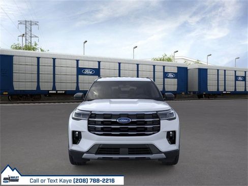 New 2026 Ford Explorer Active w/ Active Comfort Package image 6