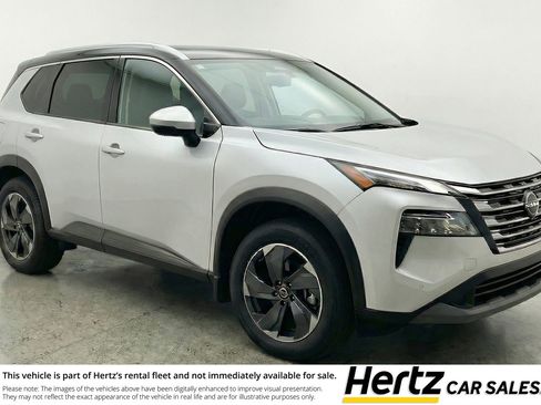 Used 2025 Nissan Rogue SV AWD/4WD image 1