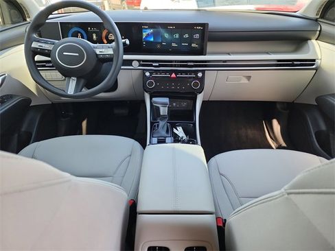New 2025 Hyundai Tucson SEL image 11