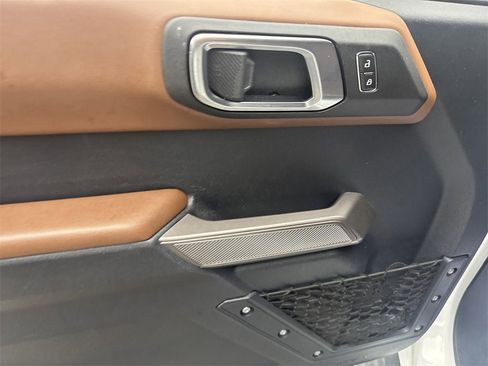 Used 2023 Ford Bronco Outer Banks image 13