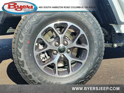 New 2026 Jeep Gladiator Sport image 6