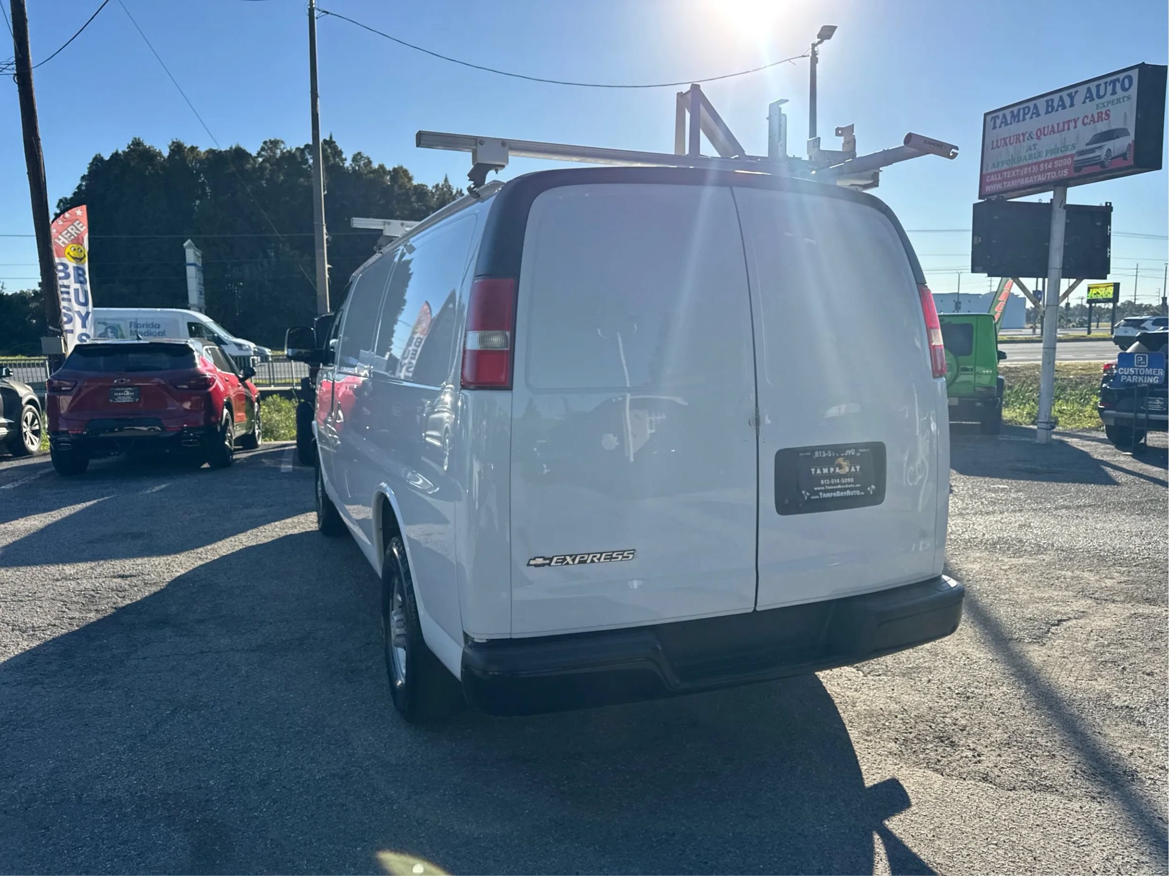 Used 2020 Chevrolet Express 2500 w/ Driver Convenience Package RWD image 13