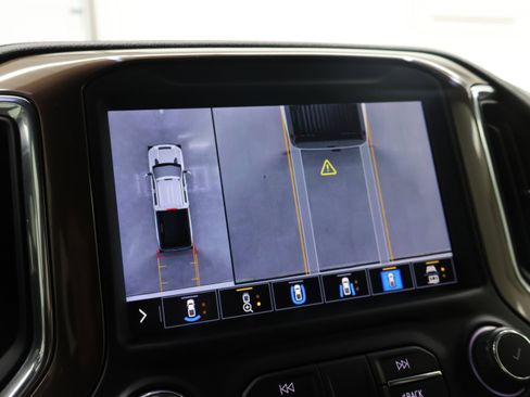 Used 2021 Chevrolet Silverado 2500 High Country w/ Z71 Off-Road Package image 19