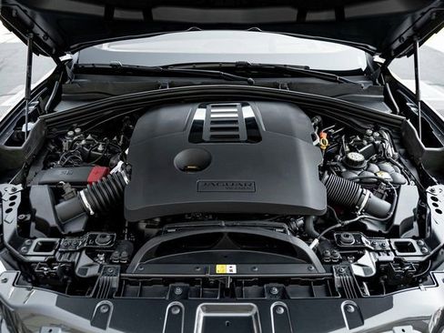 New 2026 Jaguar F-PACE R-Dynamic S image 31