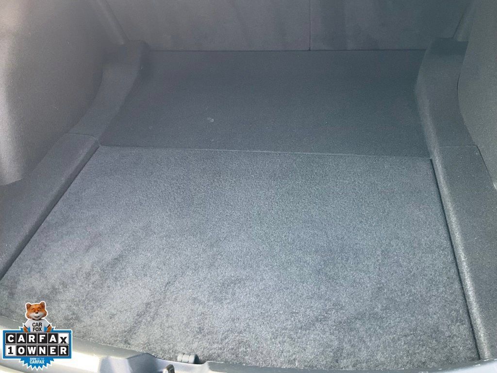 Used 2023 Tesla Model 3 Standard Range RWD image 9
