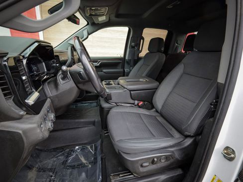 Used 2022 Chevrolet Silverado 1500 LT w/ Protection Package image 13