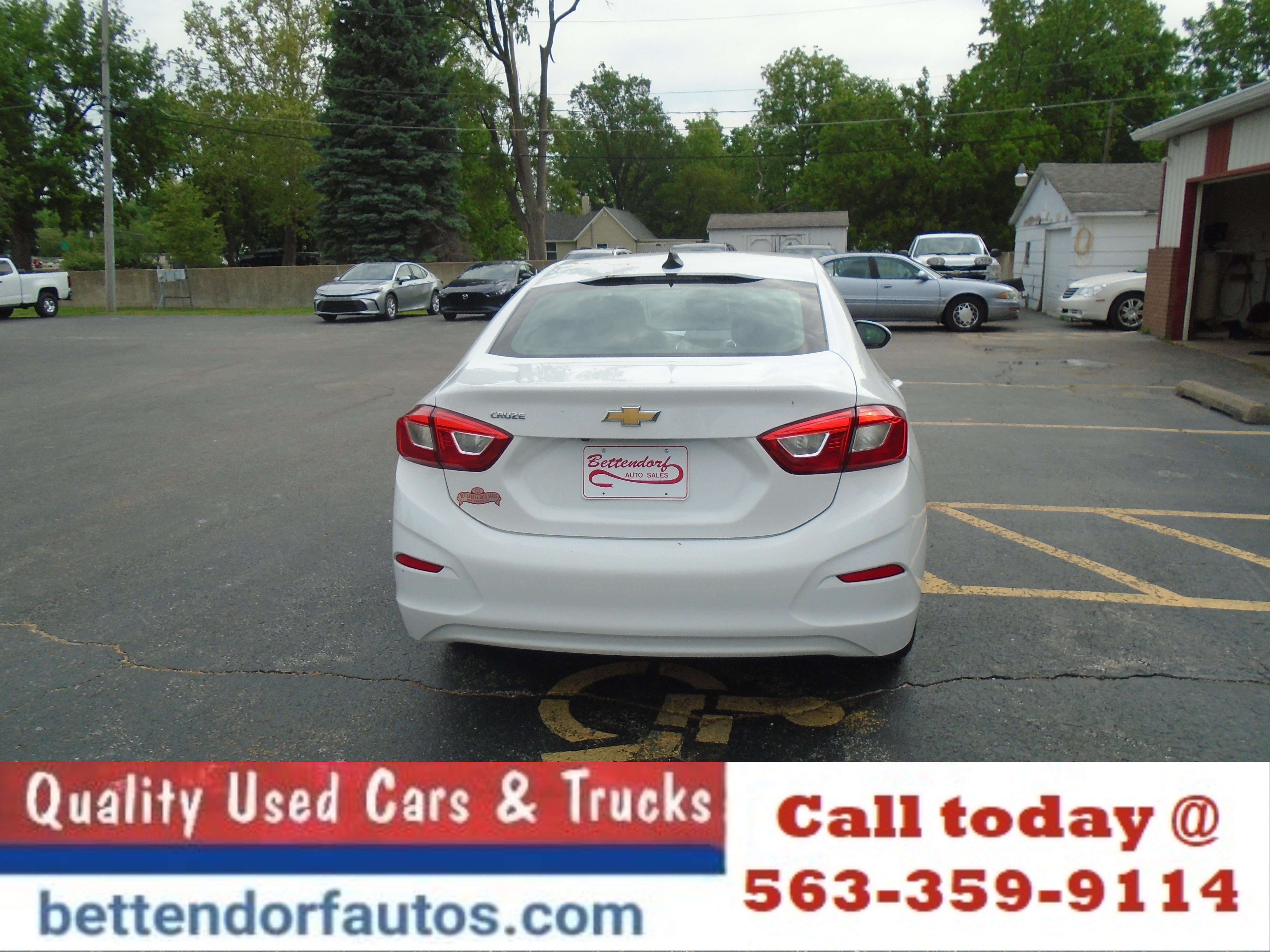 Used 2018 Chevrolet Cruze LS FWD image 6