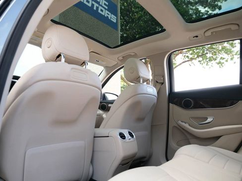 Used 2018 Mercedes-Benz GLC 300 image 23