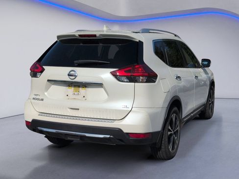 Used 2017 Nissan Rogue SL w/ SL Premium Package FWD image 5