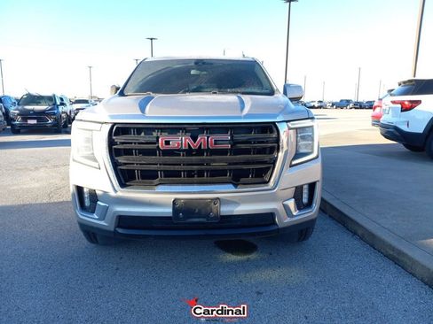 Used 2022 GMC Yukon XL SLE w/ Gmc Pro Safety Plus Package image 16
