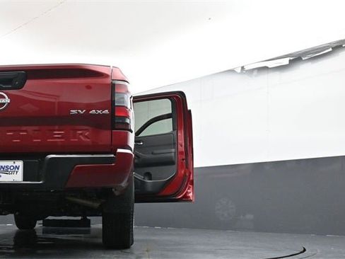 Used 2023 Nissan Frontier SV w/ Tow Package image 41