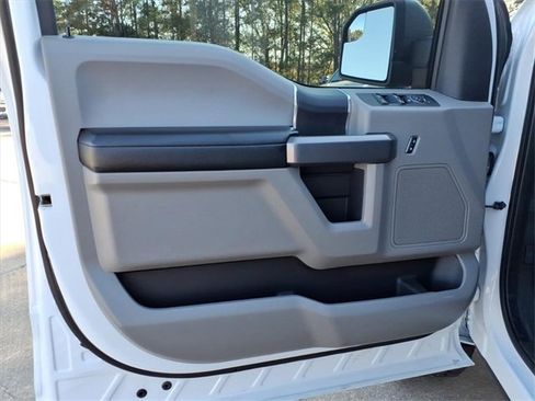 Used 2020 Ford F150 XLT image 21