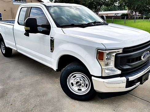 Used 2022 Ford F350 XL w/ Power Equipment Group RWD image 4