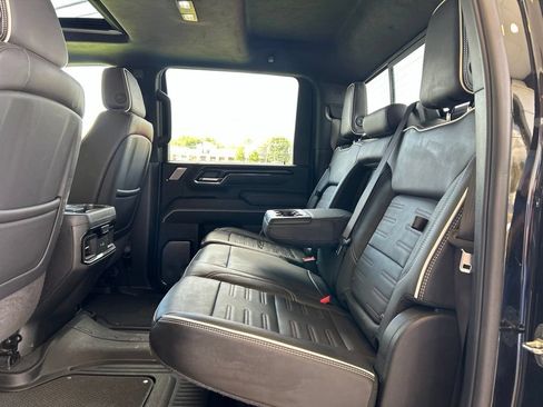 Used 2024 GMC Sierra 2500 AT4X AWD/4WD image 9