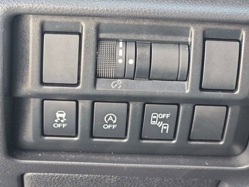 Used 2023 Subaru Crosstrek 2.0i Premium image 26