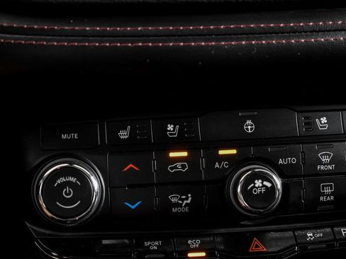 Used 2021 Dodge Durango R/T w/ Blacktop Package RWD image 22