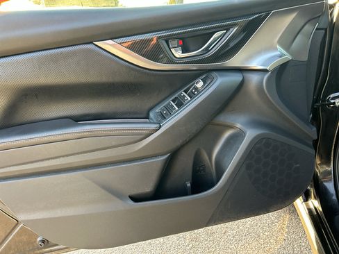 Used 2018 Subaru Crosstrek 2.0i Limited image 8