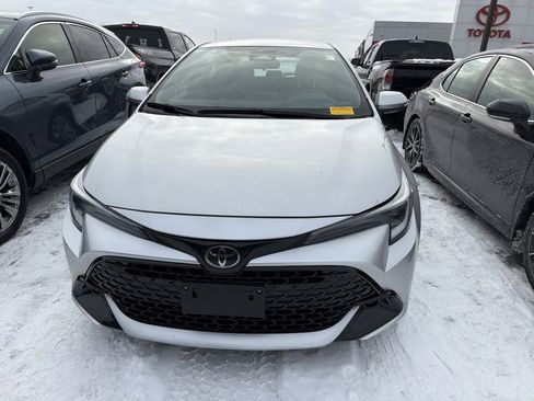 Used 2024 Toyota Corolla SE image 3