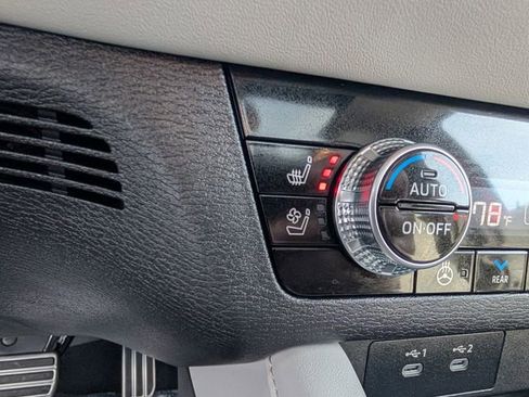 Used 2025 Mitsubishi Outlander SEL image 5