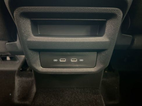 New 2026 Volkswagen Taos SE image 31