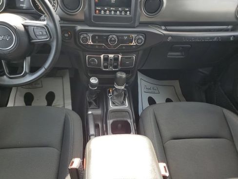 Used 2022 Jeep Wrangler Unlimited Sport AWD/4WD image 22