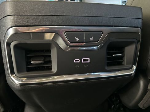 New 2026 Chevrolet Silverado 1500 High Country w/ High Country Premium Package image 13