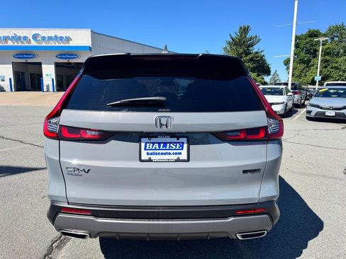 Used 2024 Honda CR-V Sport image 5