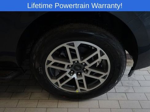 New 2025 Ford Expedition Max Active image 16