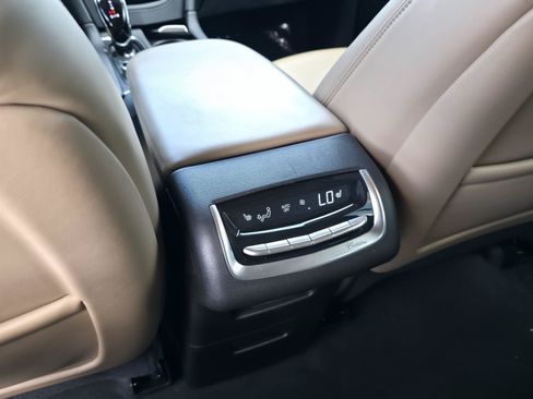 Used 2024 Cadillac XT6 Premium Luxury w/ Platinum Package FWD image 13