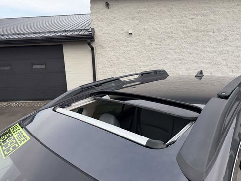 Used 2018 Subaru Outback 3.6R Limited image 11