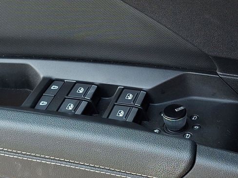 Used 2023 Audi Q4 e-tron Prestige w/ 20" Wheel Package image 21