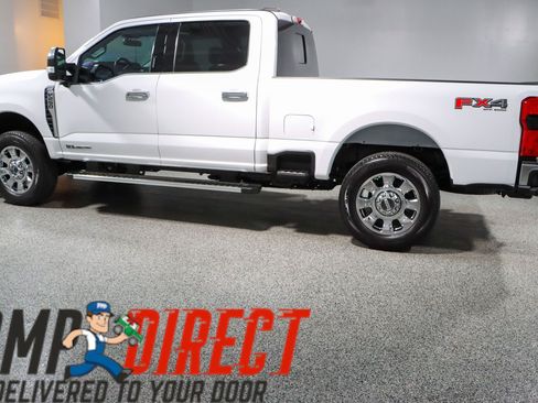 Used 2023 Ford F250 Lariat w/ Tow Technology Package AWD/4WD image 10
