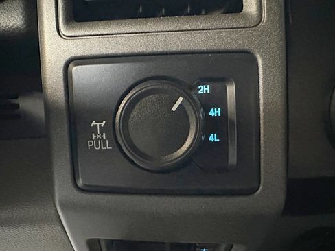 Used 2022 Ford F250 XL w/ Power Equipment Group image 18