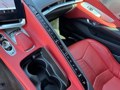 Used 2022 Chevrolet Corvette Stingray Preferred Cpe w/ Z51 Performance Package image 20