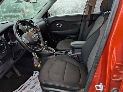 Used 2019 Kia Soul + image 13