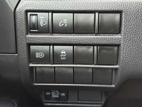 Used 2024 Toyota Tacoma SR RWD image 17