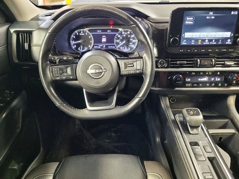 Used 2023 Nissan Pathfinder SL FWD image 22