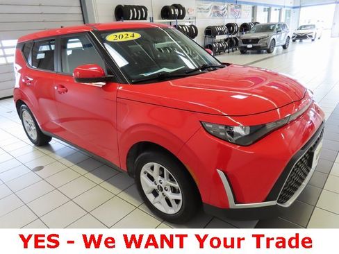 Used 2024 Kia Soul LX w/ Option Group 015 image 16