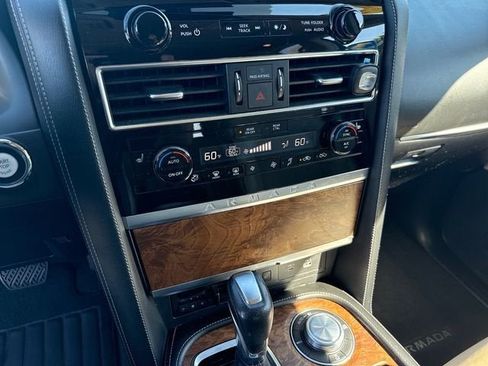 Used 2021 Nissan Armada SL w/ Captain's Chairs Package AWD/4WD image 21