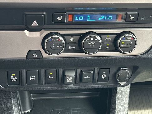 Used 2023 Toyota Tacoma Limited RWD image 25