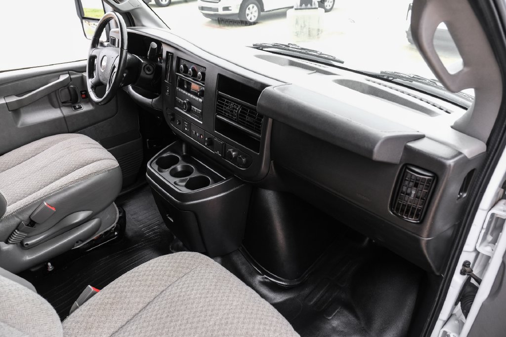 Used 2021 Chevrolet Express 3500 w/ Power Convenience Package RWD image 9