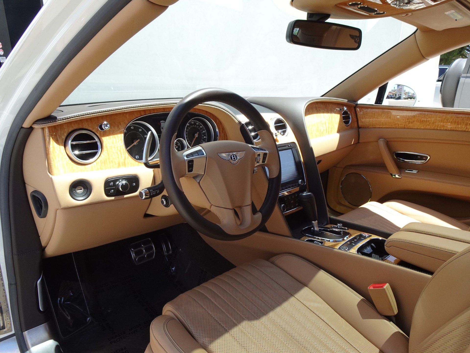 Used 2018 Bentley Flying Spur V8 AWD/4WD image 10