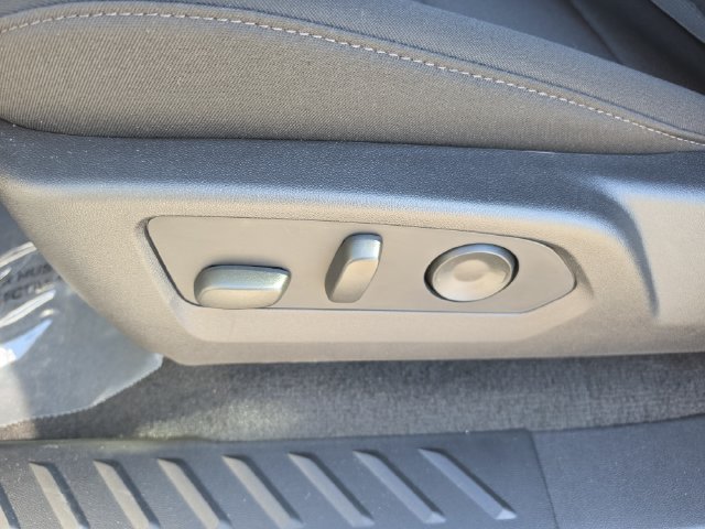 New 2026 Chevrolet Colorado W/T w/ WT Custom Package RWD image 22