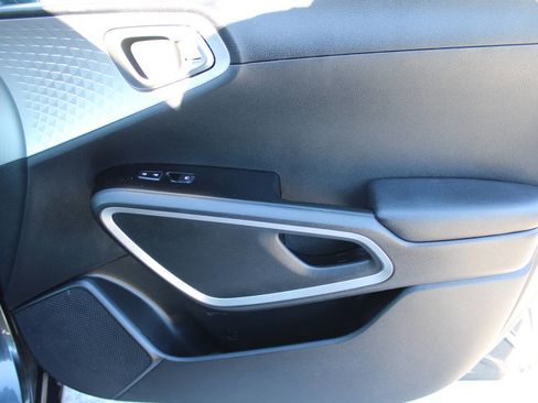 Used 2020 Kia Soul LX image 7