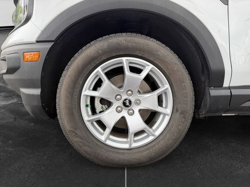 Used 2023 Ford Bronco Sport AWD/4WD image 12