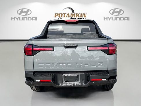 Used 2024 Hyundai Santa Cruz SEL FWD image 6